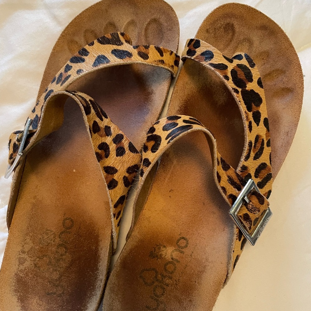 Leopard Print Sandals with Buckle